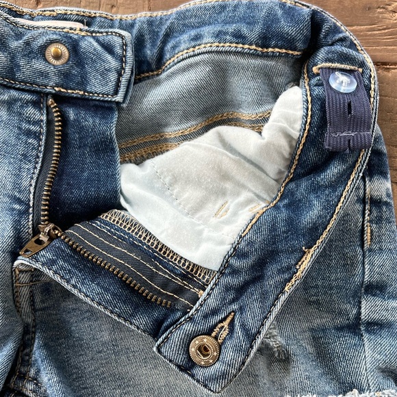 SO Blue Distressed Kids denim Girls Shorts with stars & frayed cuffed hem 10 - Picture 6 of 16